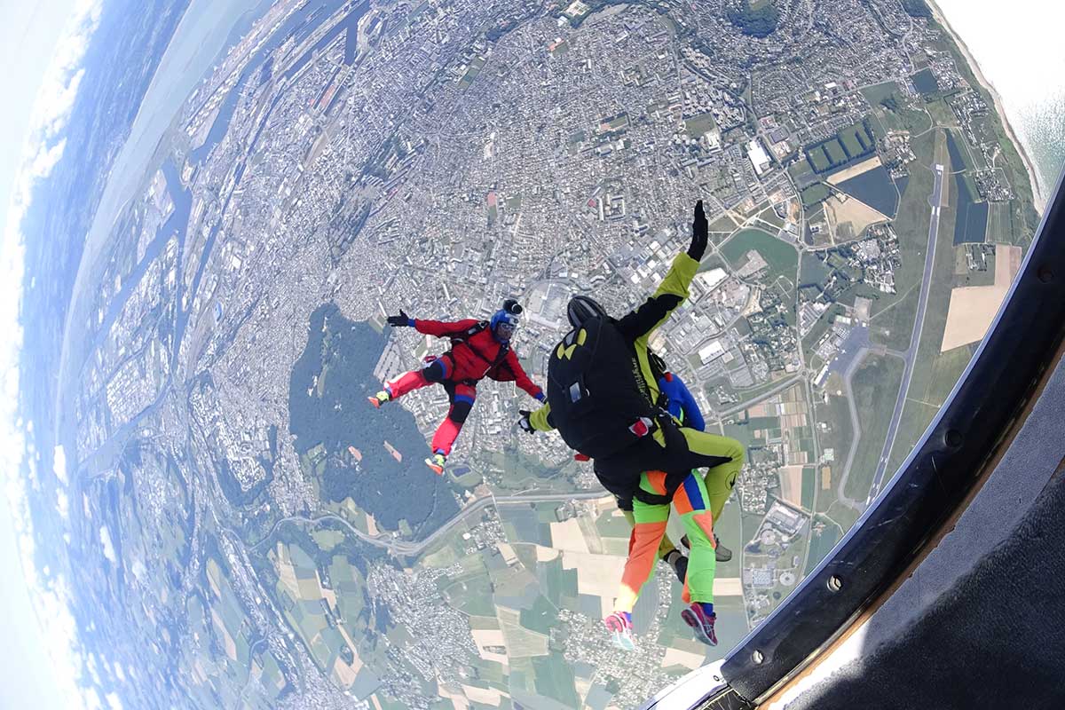 Votre résolution pour janvier 2020 : réserver un saut en parachute !