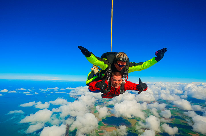 Et si je panique en plein saut en parachute ?