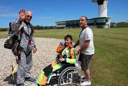 Osez le saut en parachute accessible pour tous