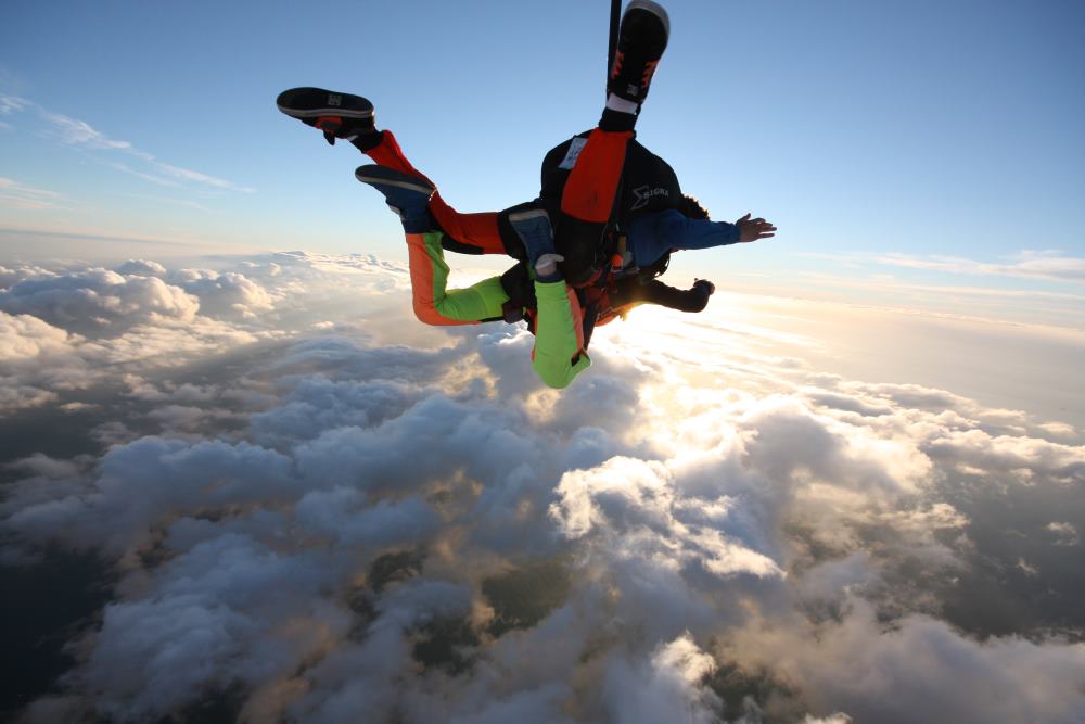 Offrez un saut en parachute à un bachelier