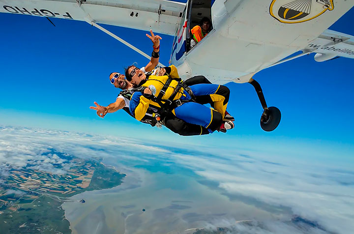 Le saut en tandem est-il risqué ? 
