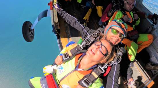 Offrir un saut en parachute pour la fête des mères