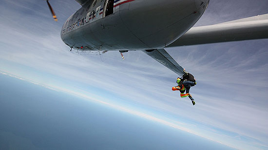 Réservez votre saut en parachute depuis le Noratlas !